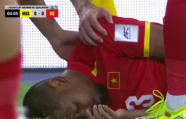 TRỰC TIẾP Malaysia 2-0 Việt Nam: Dàn sao nhập tịch của Malaysia tỏa sáng - Ảnh 4.