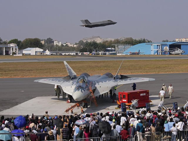 Mỹ đe dọa Ấn Độ về thương vụ Su-57: Cuộc chiến công nghệ vũ khí Nga - Mỹ - Ảnh 1.