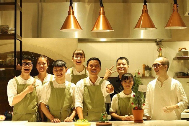 Nhà hàng đầu tiên tại Hà Nội giành Michelin Green Star: Chỉ phục vụ buổi tối, kèm yêu cầu đặt chỗ trước - Ảnh 1.