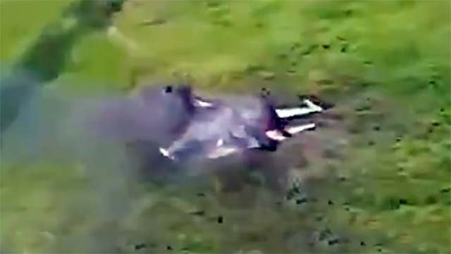 F - 16 Ukraine hạ Su - 35 Nga? Sự thật về công nghệ không chiến hiện đại - Ảnh 1.