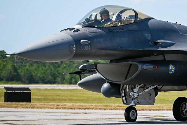 Bắt đầu thử nghiệm hệ thống tác chiến điện tử Viper Shield cho F - 16 V - Ảnh 3. Bắt đầu thử nghiệm hệ thống tác chiến điện tử Viper Shield cho F - 16 V - Ảnh 3.