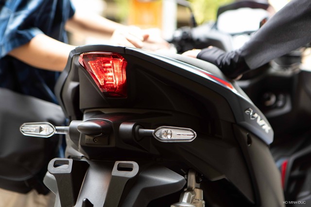 Xe tay ga mới của Yamaha đã lộ diện: Hiện đại hàng đầu phân khúc, Air Blade và Vario cần cải tiến gấp! - Ảnh 12.