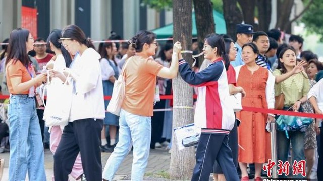 Kỳ lạ phụ huynh Quảng Đông không ai đứng trước cổng trường thi đại học: Liên quan tới 4 bí quyết giáo dục - Ảnh 5.