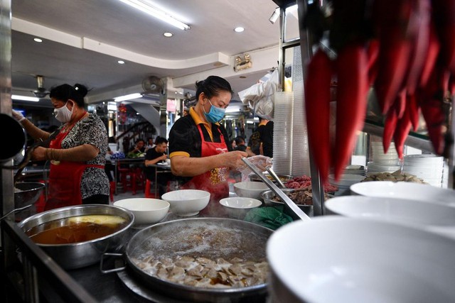 Được Michelin vinh danh, quán phở TP. HCM bất ngờ đóng cửa: Lần thứ 2 nghỉ dài sau hơn 50 năm bán hàng - Ảnh 5.