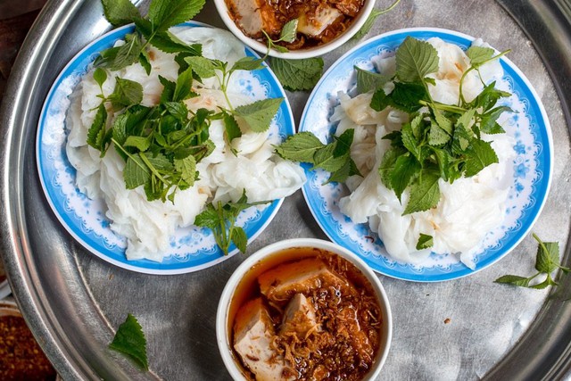 Khách Tây nhận xét: Việt Nam có 1 món vừa rẻ, vừa ngon, nhưng hầu như không tìm thấy ở nơi khác - Ảnh 3.