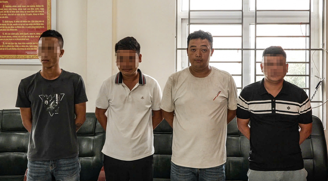 Tài xế "chặt chém" 2 người vùng cao 4,2 triệu đồng thừa nhận nợ nần, thấy nạn nhân dễ quá nên - Ảnh 2.