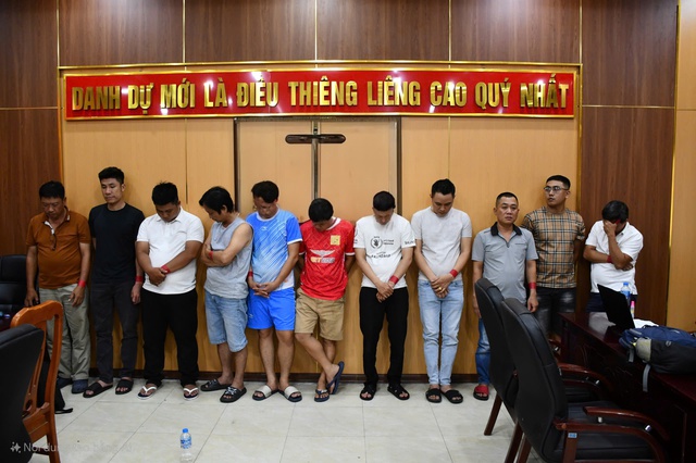 Khám xét khẩn cấp nơi ở của 2 'ông trùm' Nguyễn Minh Trí, Huỳnh Văn An, thu giữ 15.000 trang dữ liệu - Ảnh 2.