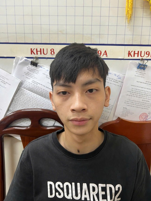 Tạm giữ hình sự nhân viên thử việc Trần Xuân Tùng - Ảnh 1.