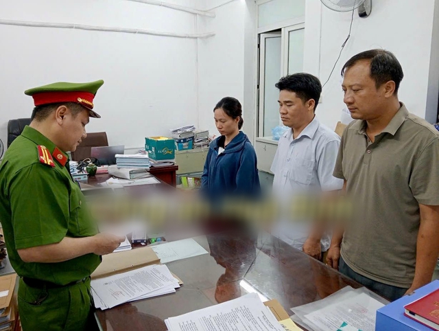 Khởi tố giám đốc Nguyễn Thái Sơn và 2 viên chức - Ảnh 1.