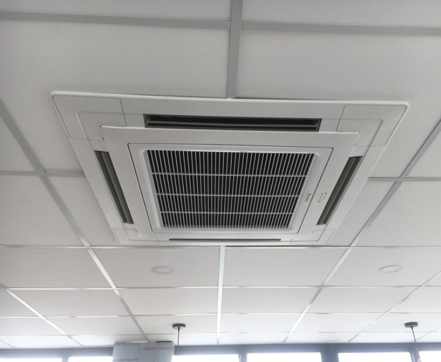 Điều hòa âm trần dùng có tốn điện hơn điều hòa thường? Người dùng đưa ra câu trả lời - Ảnh 3.