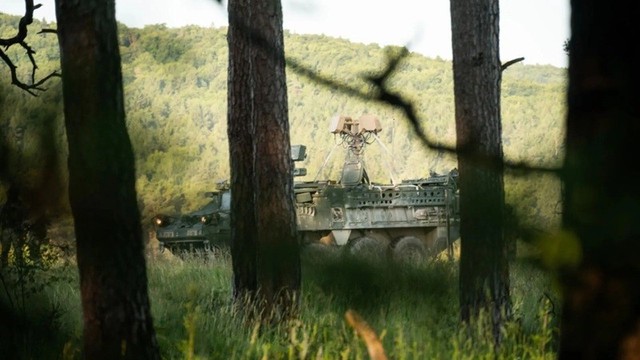 Mỹ triển khai Dự &aacute;n Fly Trap để thử nghiệm c&ocirc;ng nghệ chống UAV tại Đức - Ảnh 5.