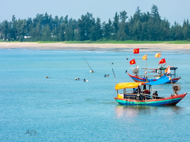 Phát hiện bãi biển ít du khách biết ở Nghệ An, người bản địa nhận xét: Nước trong xanh hơn Cửa Lò - Ảnh 4.