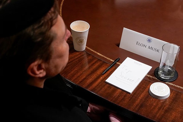 Mối quan hệ giữa tỷ phú Elon Musk và Tổng thống Trump qua ảnh - Ảnh 11.