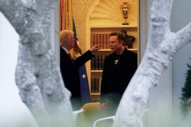Mối quan hệ giữa tỷ phú Elon Musk và Tổng thống Trump qua ảnh - Ảnh 5.