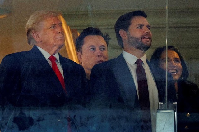 Mối quan hệ giữa tỷ phú Elon Musk và Tổng thống Trump qua ảnh - Ảnh 7.