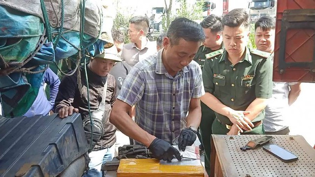 Khám xét một xe chở bạc, bắt Diêu Tuấn Vũ - Ảnh 3.