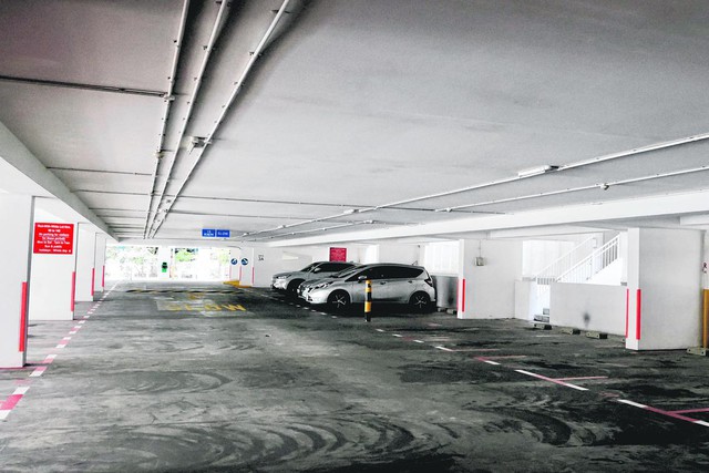 Chồng bắt quả tang vợ ngoại tình trong ô tô và hành động của kẻ thứ 3 - Ảnh 2.