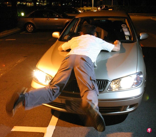 Chồng bắt quả tang vợ ngoại tình trong ô tô và hành động của kẻ thứ 3 - Ảnh 1.