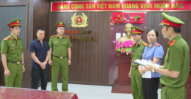 Đập tan 'bức tường tội ác' của trùm giang hồ cộm cán đội lốt doanh nhân Vy 'ngộ' - Ảnh 2.