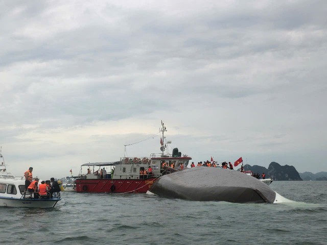 Gặp nạn khi đi thuyền du lịch biển: Quần áo ướt cũng không được cởi ra, tư thế giúp tăng khả năng sống sót - Ảnh 2.