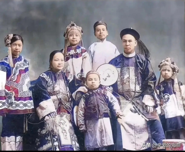 14 bức ảnh hiếm chụp Trung Quốc thời cuối nhà Thanh: Nhan sắc xinh đẹp của vị tiểu thiếp khiến nhiều người ngỡ ngàng - Ảnh 7.