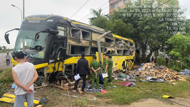 Danh tính 9 nạn nhân tử vong trong vụ lật xe khách đi từ Hà Nội vào Đà Nẵng - Ảnh 5.