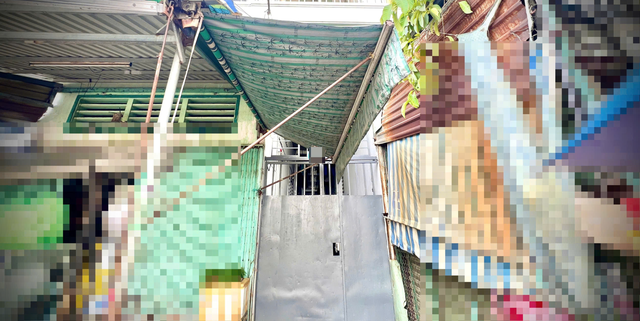 Hẹn bạn gái quen qua mạng đến nhà trọ "tâm sự", nam thanh niên ở TP.HCM thấy cảnh ngỡ ngàng sau ít phút - Ảnh 1.