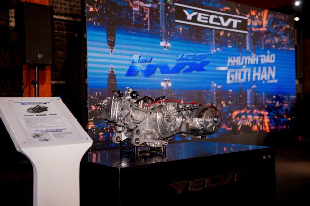 Hộp số 'chuyển cấp' của xe ga Yamaha vừa ra mắt: Thêm 13 triệu để trang bị, lộ rõ bản chất sau chạy thử - Ảnh 2.