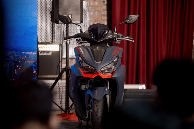 Hộp số 'chuyển cấp' của xe ga Yamaha vừa ra mắt: Thêm 13 triệu để trang bị, lộ rõ bản chất sau chạy thử - Ảnh 5.