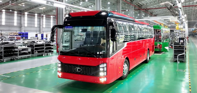 Sau Thái Lan, tập đoàn Việt xây 7 nhà máy xe ở Đà Nẵng 'chốt đơn' xuất khẩu loạt xe buýt đến Philippines - Ảnh 13.