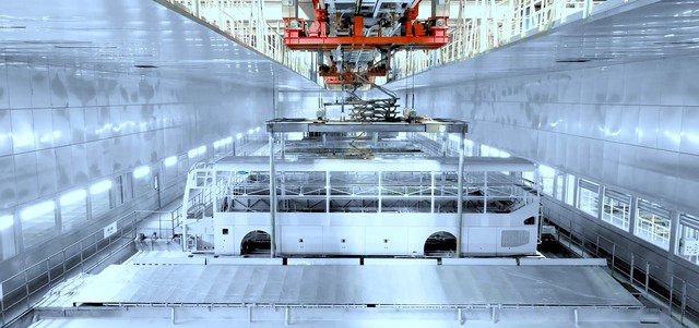 Sau Thái Lan, tập đoàn Việt xây 7 nhà máy xe ở Đà Nẵng 'chốt đơn' xuất khẩu loạt xe buýt đến Philippines - Ảnh 12.