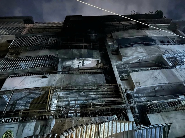 Tiết lộ nguyên nhân vụ cháy chung cư Độc Lập khiến 6 người lớn, 2 trẻ em tử vong thương tâm - Ảnh 2.