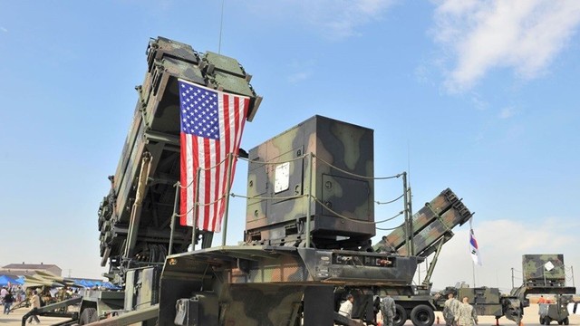 Tổng thống Trump cam kết gửi 10 tên lửa Patriot tới Ukraine ngay lập tức - Ảnh 6.