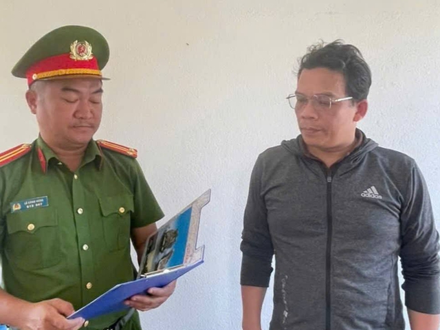 Tạm giữ hình sự Nguyễn Viết Đông - Ảnh 1.