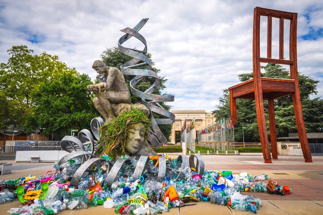 Góp 500 tỷ USD/năm, tạo 1 triệu lao động: Đây là lý do người Mỹ bay 6.600km đến Geneva để đàm phán INC-5.2 - Ảnh 2.