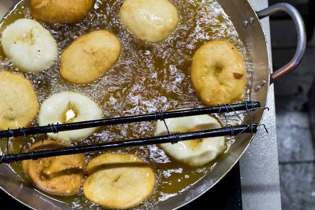 Khách Tây thốt lên: Việt Nam có 2 món bánh ngon ngoài sức tưởng tượng - Ảnh 4.