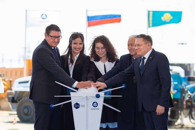 Nga vừa "động thổ" công trình chiến lược hạt nhân lớn đầu tiên trong lịch sử Kazakhstan - Ảnh 1.