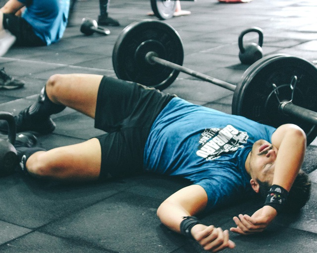 Chàng Trai 18 Tuổi Tổn Thương Thận Sau 3 Ngày Làm Điều Này: Bác Sĩ Lắc Đầu, Nói Chàng Trai 18 Tuổi Tổn Thương Thận Sau 3 Ngày Làm Điều Này: Bác Sĩ Lắc Đầu, Nói