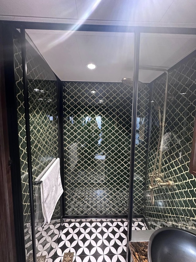 Chuyến tàu đi 8 ngày 7 đêm, chạy chưa tới 50km/giờ, du khách nhận xét: Đúng là khách sạn trên đường ray - Ảnh 14.