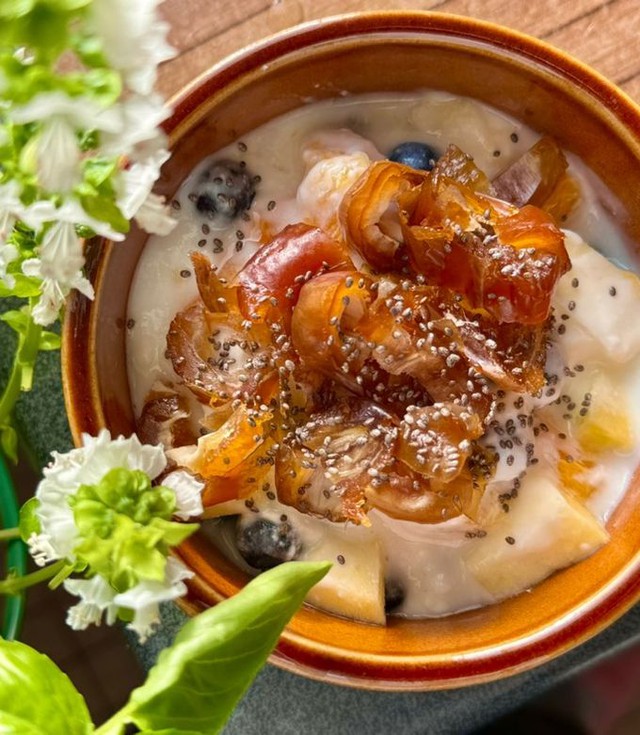 Loại quả được ví như "đường tự nhiên", ngọt mà không hại, giá rẻ hơn cherry, ăn tươi hay khô đều ngon - Ảnh 3.