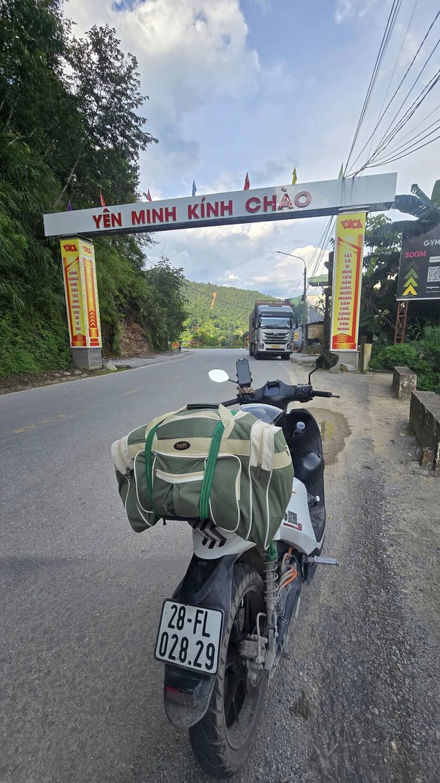  Đi 1.000 km không phải dắt bộ, gặp 'thảm họa' khi đổ dốc Bắc Sum - Ảnh 5.