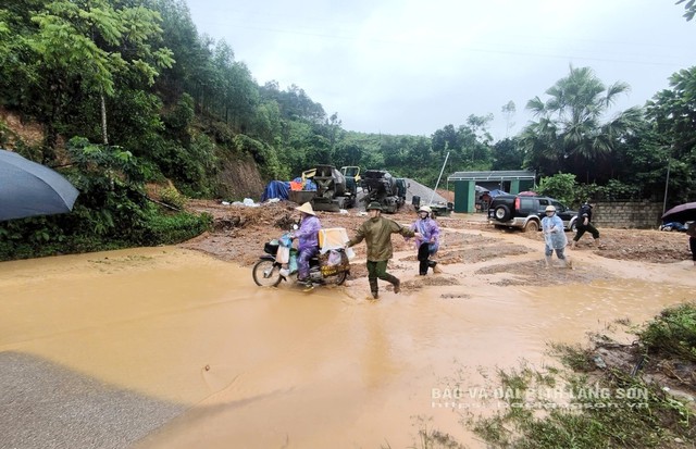 Ngày mai, miền Bắc mưa to đến rất to, 2 tỉnh này đặc biệt chú ý - Ảnh 1.
