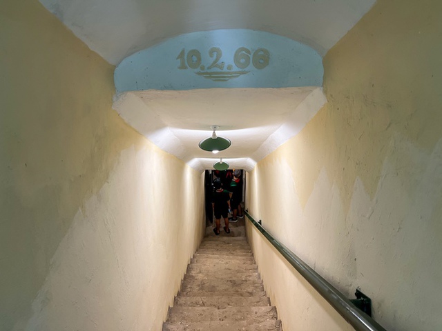 Lần đầu tiên sau gần 60 năm, "hầm bí mật" ở Hoàng thành mở cửa cho tham quan: Có những thứ chưa ai thấy - Ảnh 2.