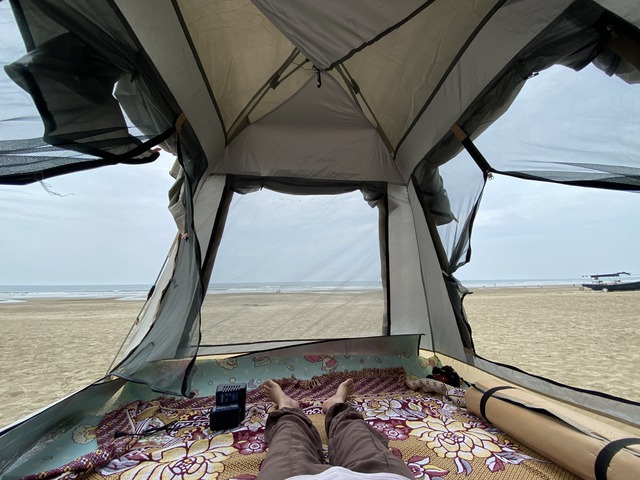 Ngoài Sầm Sơn, Thanh Hóa còn có bãi biển cách đó chỉ 40km, du khách nhận xét: Vắng, sạch hơn nhiều nơi! - Ảnh 2.