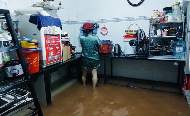 Nước ngập sâu vào nhà, xe máy, tivi, tủ lạnh, máy giặt làm thế nào để không hư hỏng nặng? - Ảnh 8.
