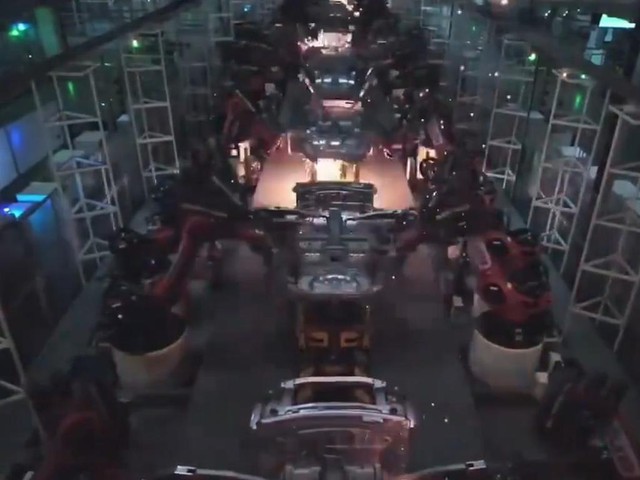 Cận cảnh "nhà máy không đèn, hiếm bóng người" tại Mỹ và Trung Quốc: Nhiều người giật mình sau khi xem ảnh - Ảnh 3.