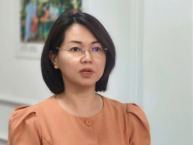 Cục trưởng Cục An toàn thực phẩm Trần Việt Nga vì sao bị bắt, khám xét chỗ ở? - Ảnh 1.