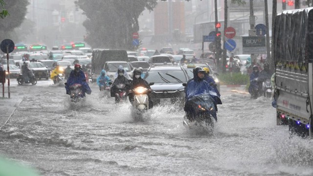 Khi nào toàn miền Bắc xuất hiện mưa to, chấm dứt nắng nóng - Ảnh 1.