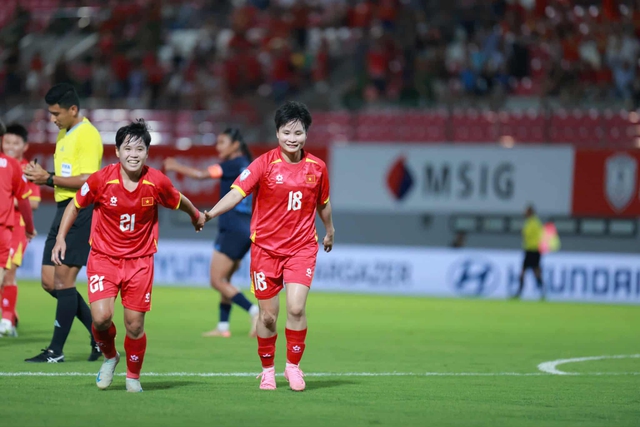 [DIỄN BIẾN] ĐT Việt Nam 4-0 Campuchia: Tuyển Việt Nam liên tiếp tạo siêu phẩm, Campuchia "vỡ trận" - Ảnh 2.