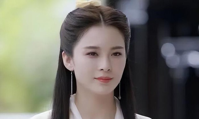 Thực lực của Hoàng Sam nữ tử trong Ỷ Thiên Đồ Long ký: Khắp thiên hạ, chỉ 5 người có thể đánh bại nàng - Ảnh 6.